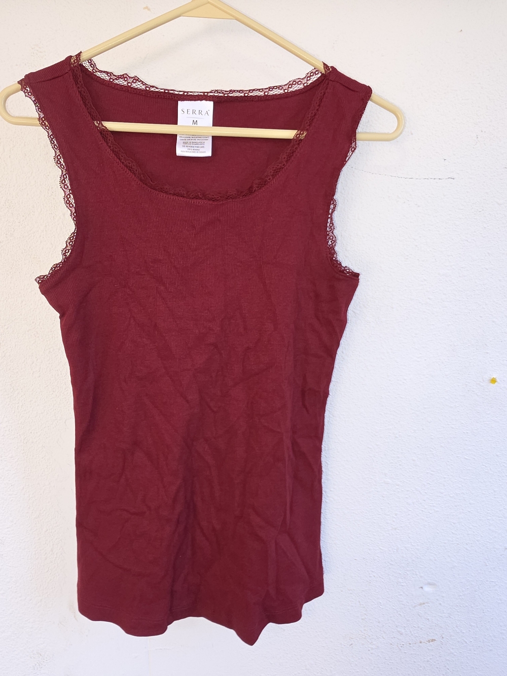 Serra Women's Lace-Trim Sleeveless Tank Top - Burgundy